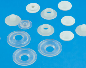 Boutons à pression plastique